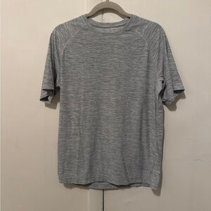 Men’s Old Navy, active gray workout T-shirt